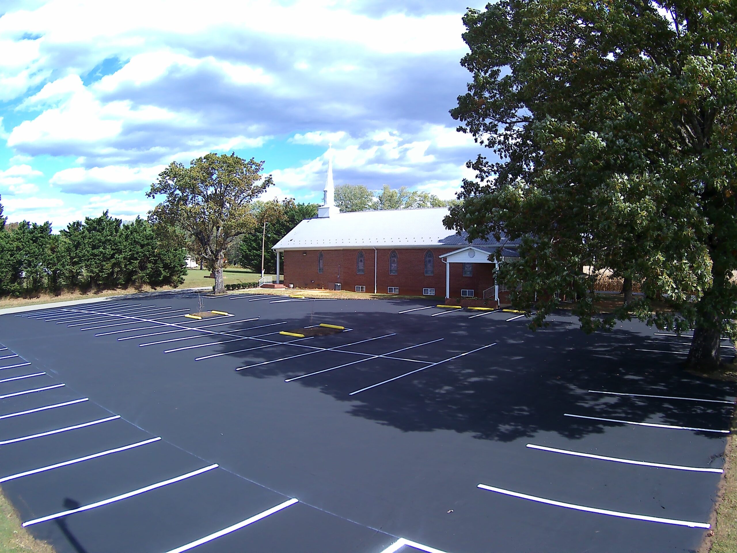 Commercial parking lot sealcoating Winston-Salem NC Forsyth County